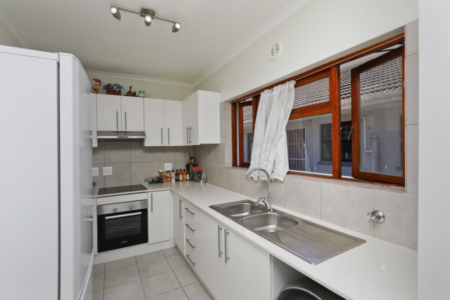 2 Bedroom Property for Sale in Wynberg Western Cape